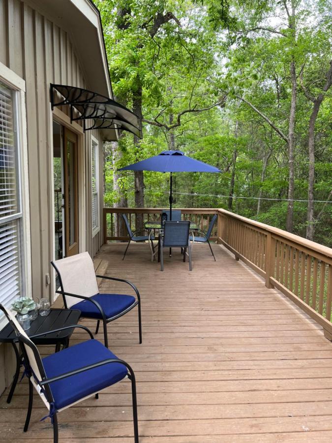 2 Bdrm Treehouse Hideout- Lake Conroe With Boat Ramp Монтгомері Екстер'єр фото